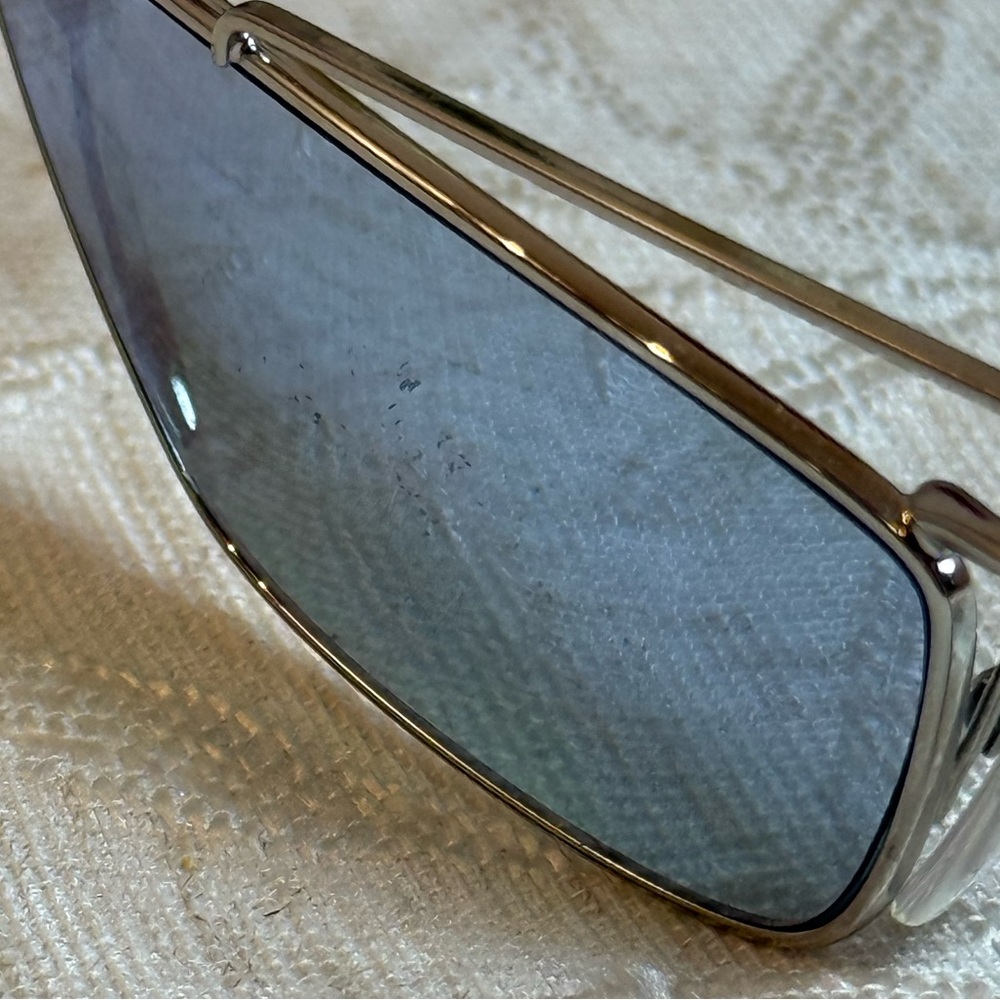 Vtg. Prada Y2K Narrow Blue Cat-Eye Sunglasses‎ Silver Frame Authenticated SPR64U - Picture 5 of 14